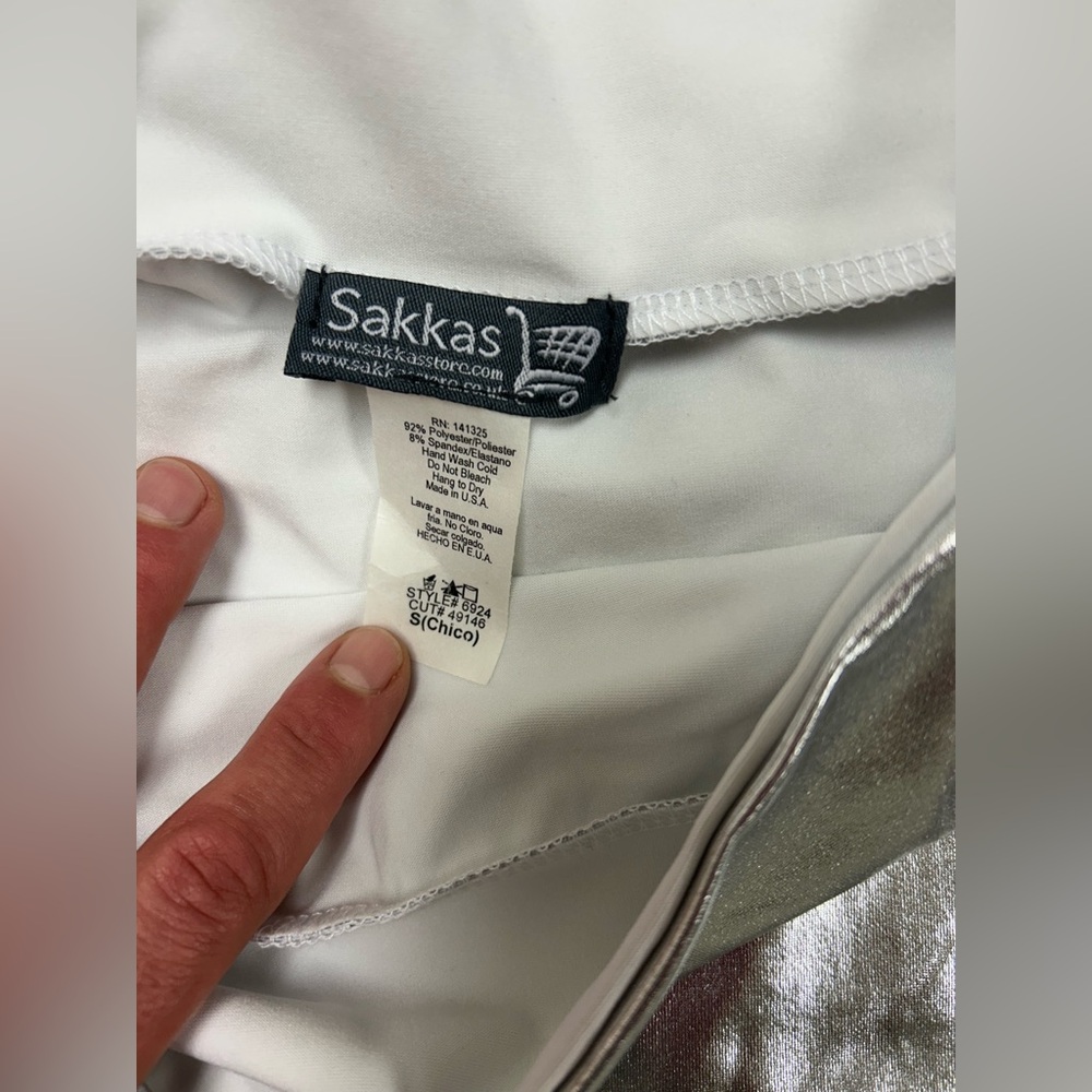 Sakkas Shimmering Silver Ensemble/ Halloween costume small - Picture 3 of 4